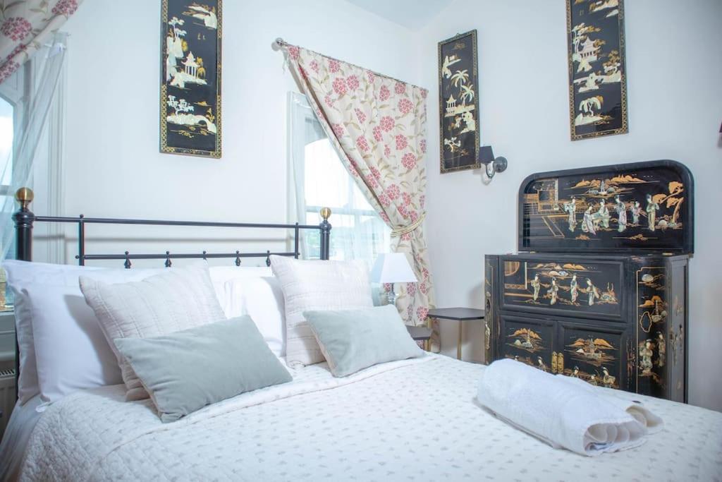 Spacious And Cosy House For 6 Rochester  Dış mekan fotoğraf